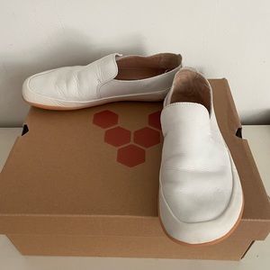 Revivo Womens Slip On Shoes